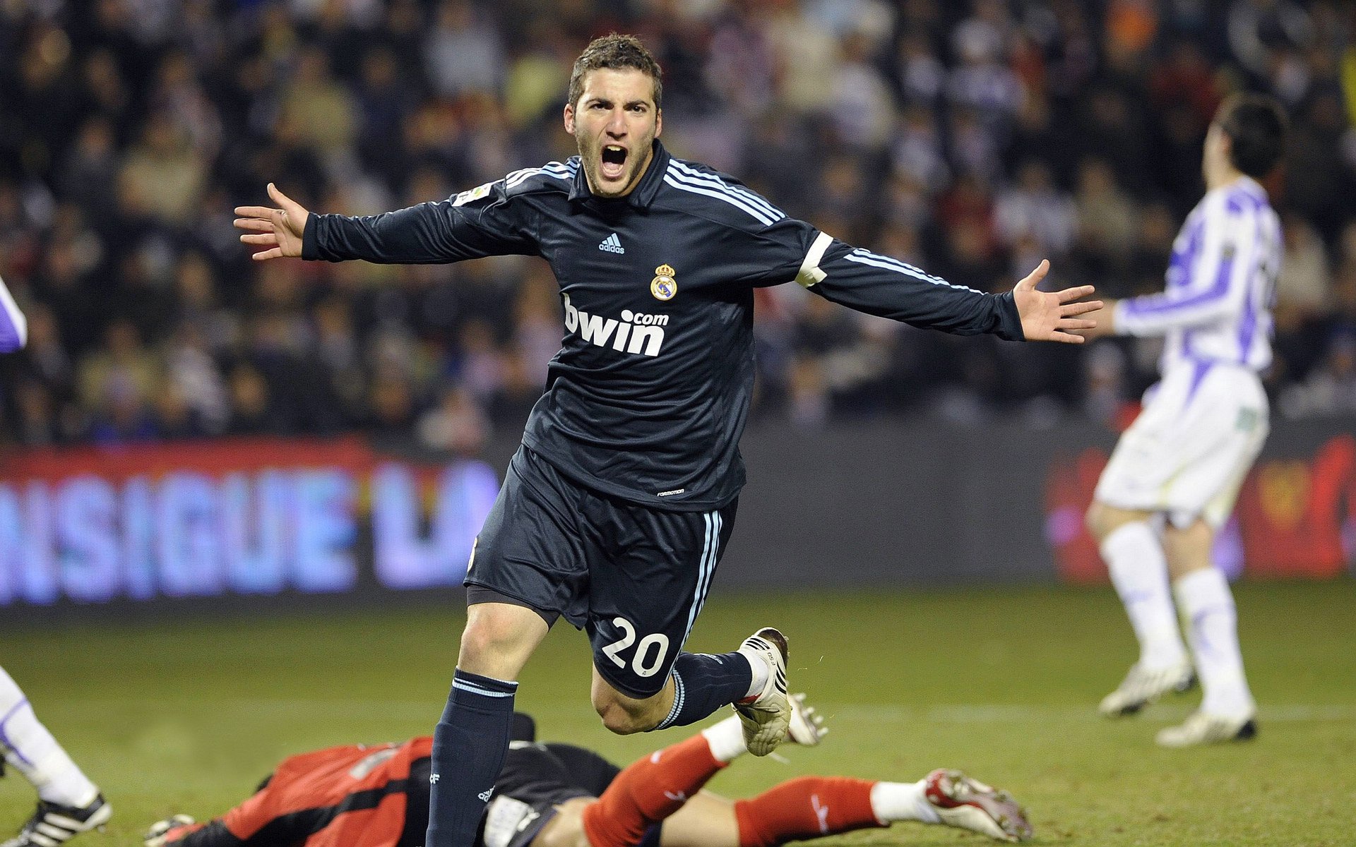 从黄蜂加时鏖战到未来王者,浓眉在2026世界杯的统治之路