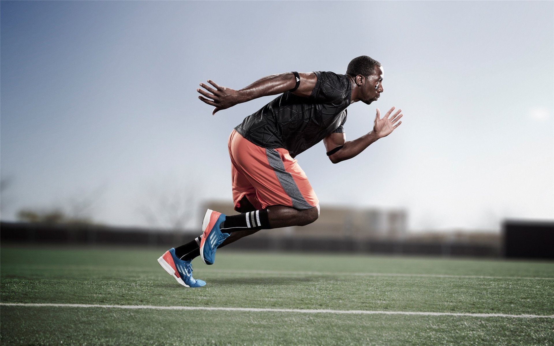 极速与绝杀，当F1争冠焦点战遇上里昂压哨绝杀几内亚的启示